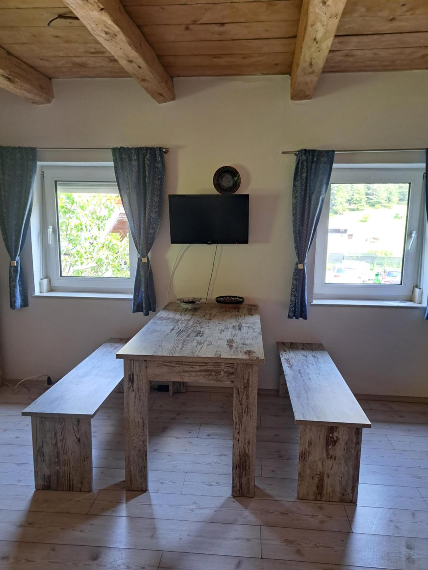 Casableiberg - Garten Apartment - Naturpark Dobratsch Бад Блайберг Екстериор снимка